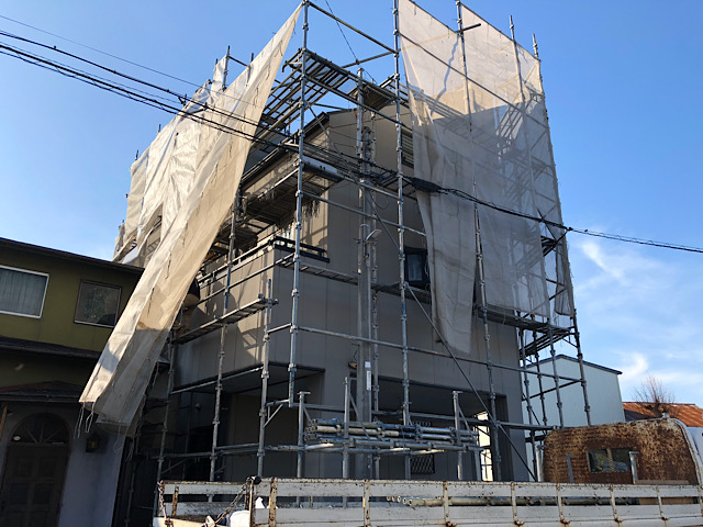 岐阜市で3階建て外壁塗装工事と防水工事