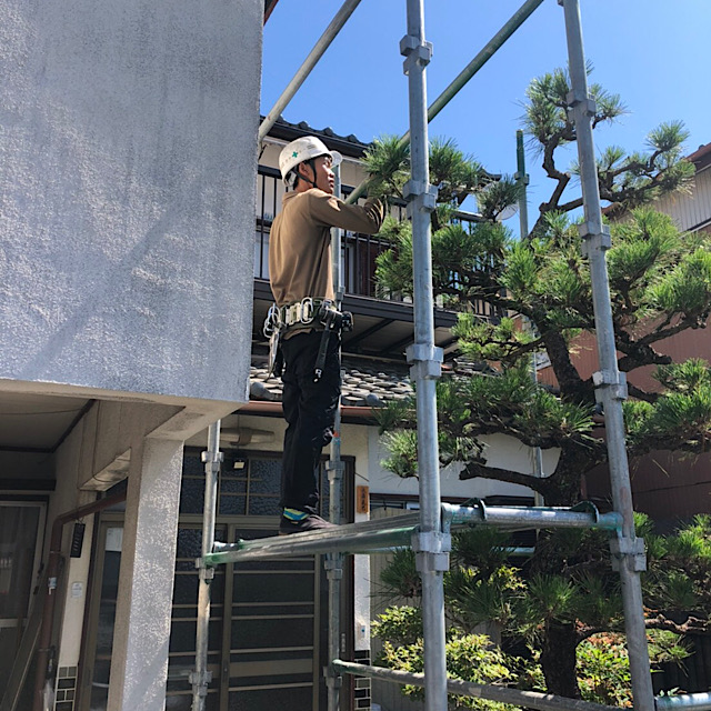 羽島市で戸箱が破損し鳥の巣ができたのでカバー工法で施行し直しました