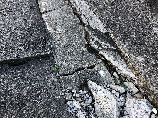 揖斐郡池田町でボロボロになったコンクリートを打ち直しました