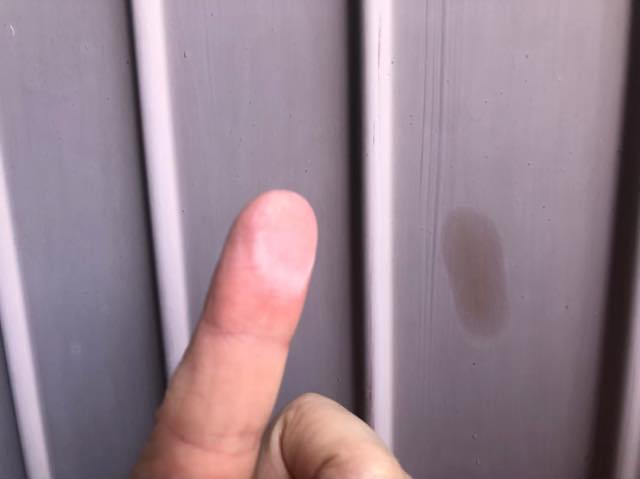 羽島市で外壁にチョーキング(白亜化)や塗膜の剥がれがみられる現場