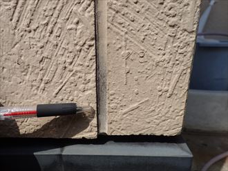四街道市内黒田の外壁塗装前点検を例に窯業系サイディングに目立つ経年劣化と補修方法をご紹介