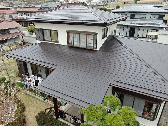富士吉田市　屋根塗装完成