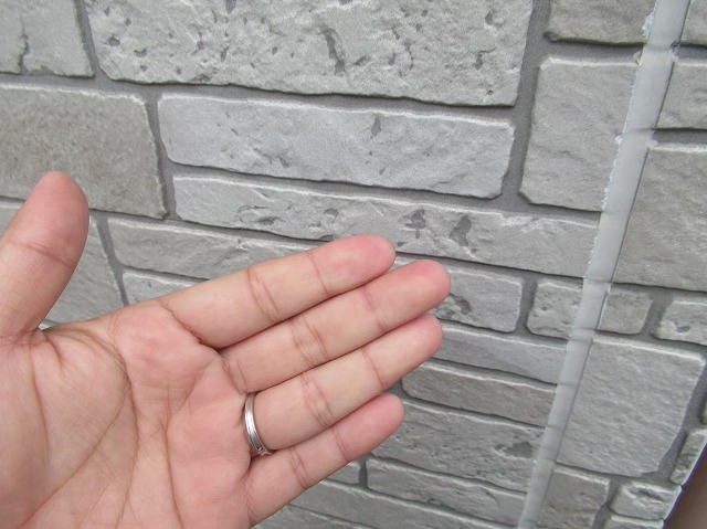 甲府市で屋根外壁塗装工事のお見積もりと点検に伺いました