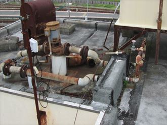 鴨川市横渚のビルにて通気緩衝工法によるウレタン塗膜防水で雨漏りを補修