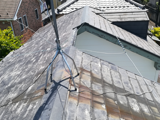 綾瀬市深谷中にて棟板金の補修と屋根塗装工事を実施