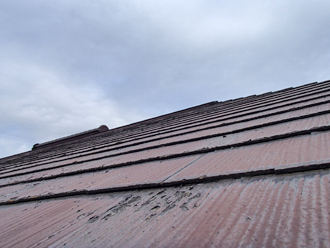 千葉市緑区　屋根塗装　外壁塗装　バルコニー防水　屋根点検　塗膜の剥がれ