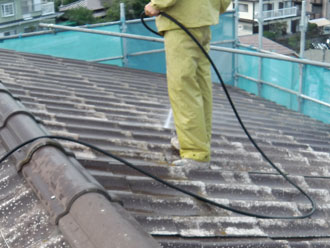 神奈川県横浜市中区　高圧洗浄　屋根洗浄