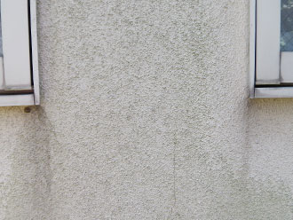 神奈川県横浜市中区　外壁点検　外壁に汚れ