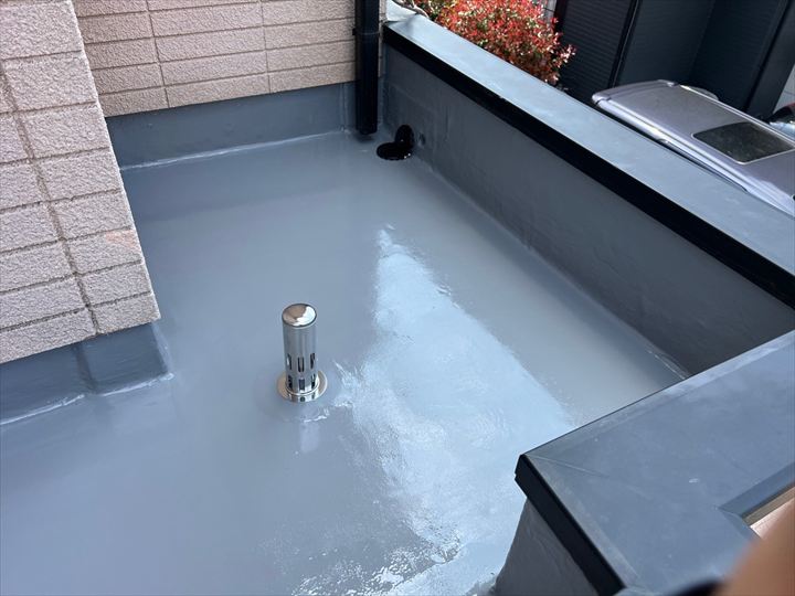 横浜市旭区都岡町でウレタン防水（通気緩衝工法）で玄関からの守り解消をしました