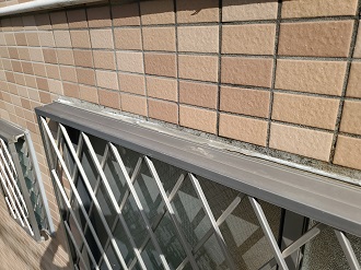 窓枠のシーリング劣化