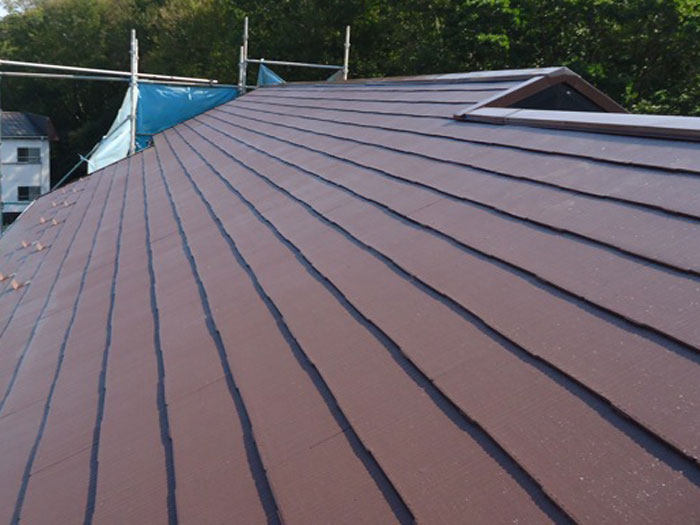 屋根塗装　ブラウンの屋根　ルーフマイルドSi　ダンケルブラウン