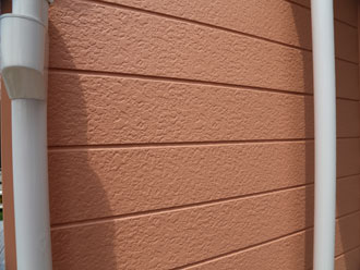 外壁塗装　ナノコンポジットW　NC-30　サーモンピンクの外壁