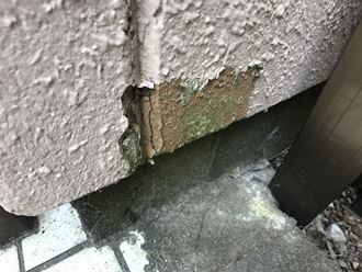 外壁の剥がれ