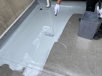 屋上防水工事の重要性と種類：雨漏り後の屋上には通気緩衝工法が最適！