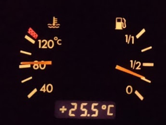 袖ケ浦市夜10時頃　気温25.5℃