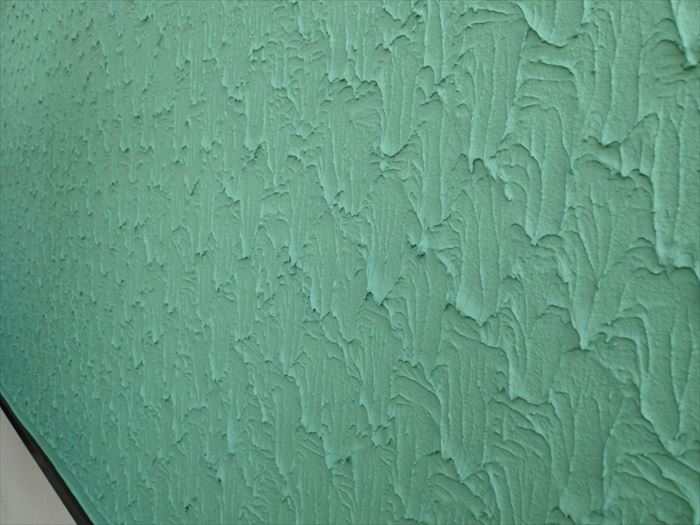 アクリル塗料で塗装後の外壁