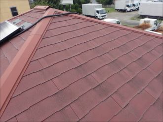 木更津市岩根の黒く汚れが目立ち始め、築後初めての屋根塗装工事をご検討
