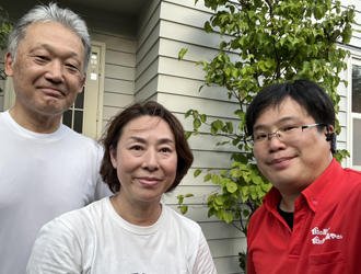 U様とスタッフ