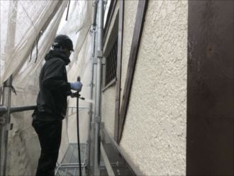市原市｜外壁塗装が始まる前の重要工程「高圧洗浄」