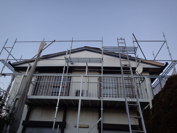 足場　