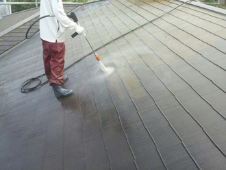君津市西坂田で塗装工事前の高圧洗浄、雨でもやります！