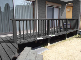 市原市の塗装前のウッドデッキ、カラーシミュレーションで色を変えてみましょう