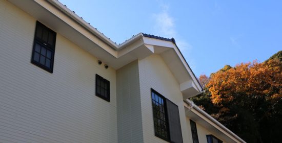 木更津市のアパート外壁塗装が終了、外壁の色はパーフェクトトップのND-218