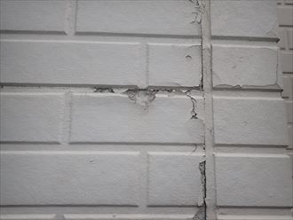 外壁材のひび割れ