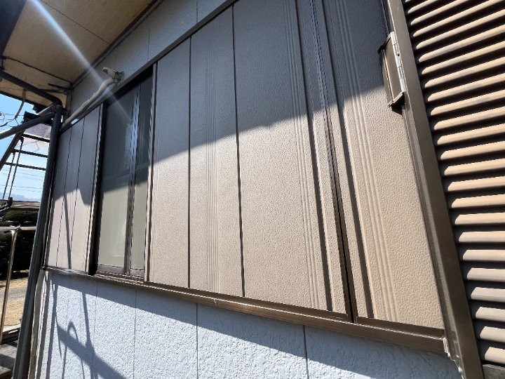窓横の戸袋の状態