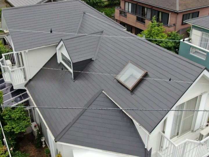 サーモアイSiを用いた屋根塗装工事後の状態