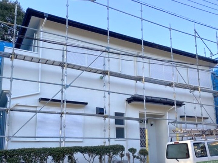 千葉市若葉区御成台にて築20年外壁へ「パーフェクトトップで外壁塗装工事+付帯部塗装工事」を行い苔・劣化対策