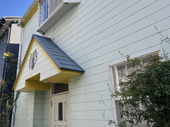 サイディング外壁の全体状態を確認