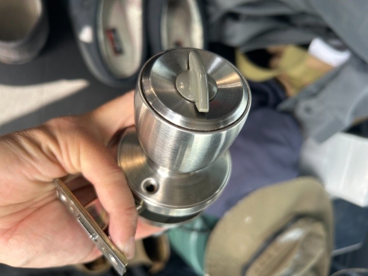 新規ドアノブ（川口技研）の準備と部材確認