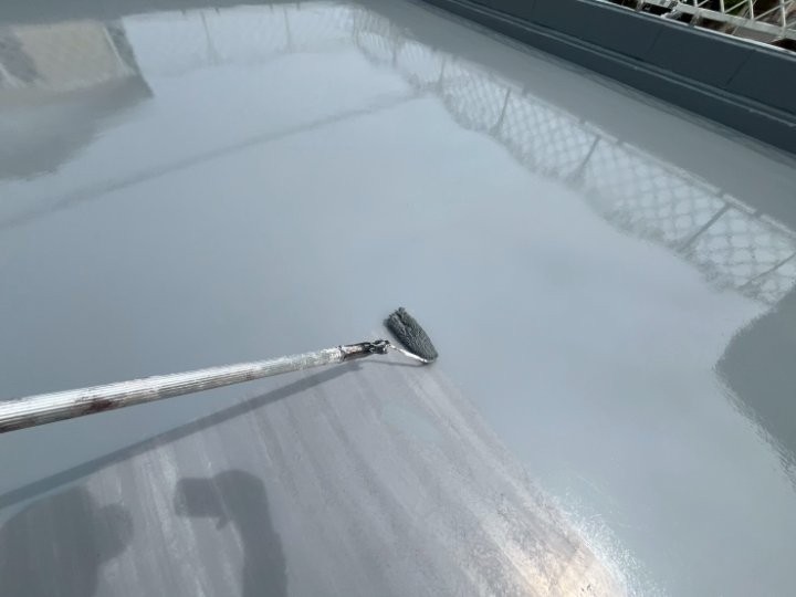 床面のトップコート塗装