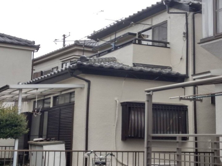 船橋市飯山満町にて築25年モルタル外壁へSK化研プレミアムシリコンで塗装工事を行い防水性を強化