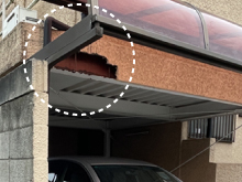 モルタル外壁の一部が崩落