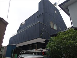 カラーシミュレーション、精悍なグレー