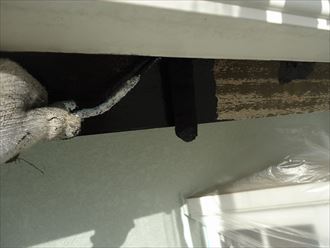 破風板塗装一度目