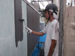 千葉市中央区　外壁塗装　ナノコン　中塗り　ベランダ