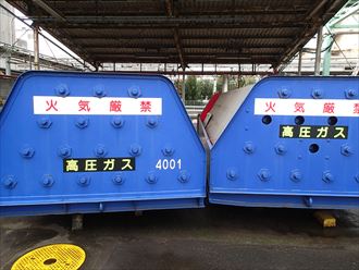工場の修繕工事　鉄骨塗装　内部