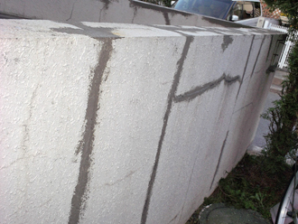 板橋区　外壁塗装　門壁のクラック補修