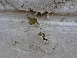 大田区　外壁塗装　事前調査　補修材が剥がれている