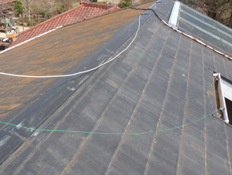 町田市　屋根点検　スレートの塗膜劣化