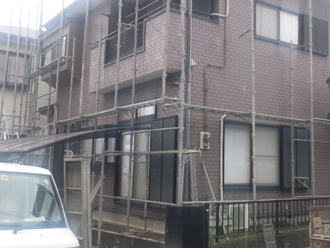 渋谷区　外壁塗装と屋根塗装　足場架設