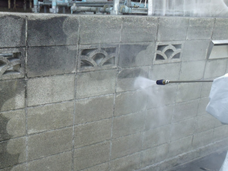 中野区　擁壁の補修と塗装　高圧洗浄