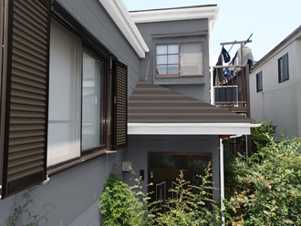 船橋市　外壁塗装　屋根カバー工事　色見本　外壁　色　屋根　色　外壁：72-70D-屋根：ｼｪｲﾄﾞブラウン