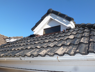 品川区　コンクリート瓦の屋根の点検