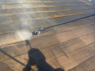 調布市　屋根塗装前の高圧洗浄