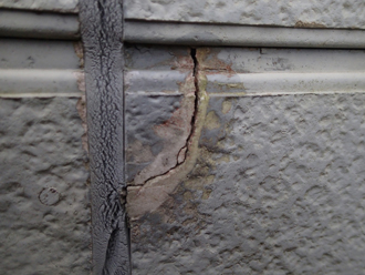 外壁塗装　塗装する時期　外壁　クラック　亀裂