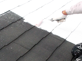 西東京市　屋根塗装　サーモアイシーラーを使った下塗り